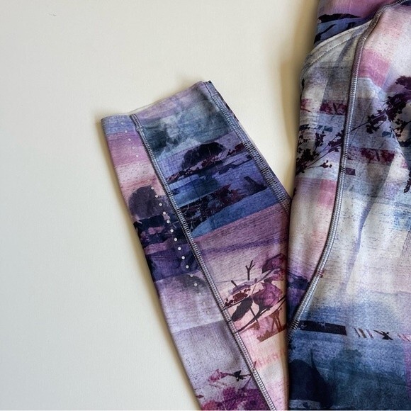 Lululemon Fast Free 7/8 Tight II Sunrise Silhouette Multi Size 4 - Picture 10 of 14